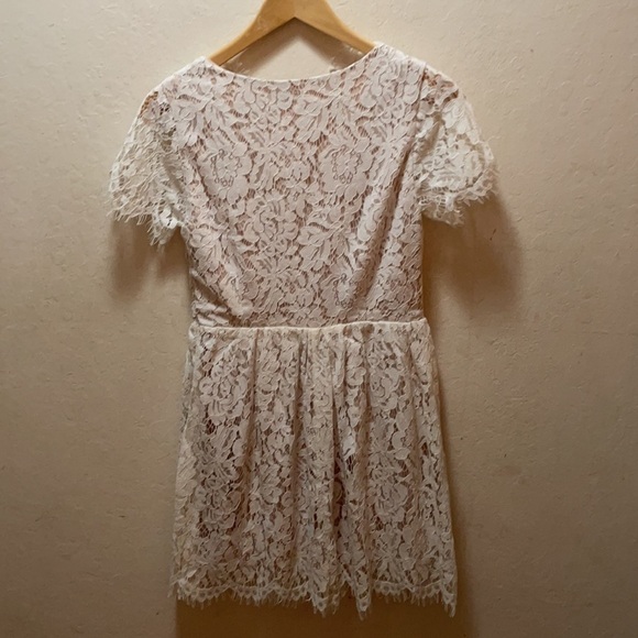 Tobi Nina Front Tie Lace Skater Dress in Off White Size Small - Picture 5 of 8